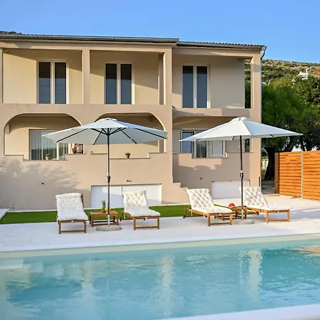 Mendula Country Suite